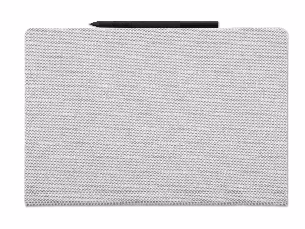 Wacom MovinkPad Pro 14と専用カバー