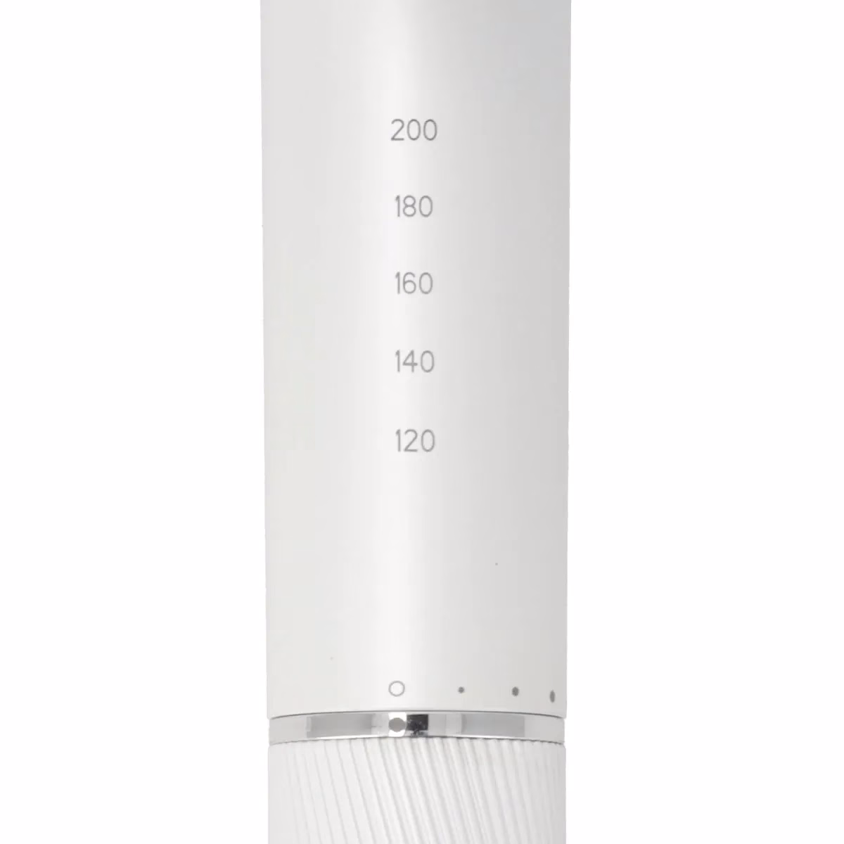 温度計のような目盛りが付いた白い円筒状の製品のクローズアップ画像です。目盛りは200から120まであり、白い背景に配置されています。