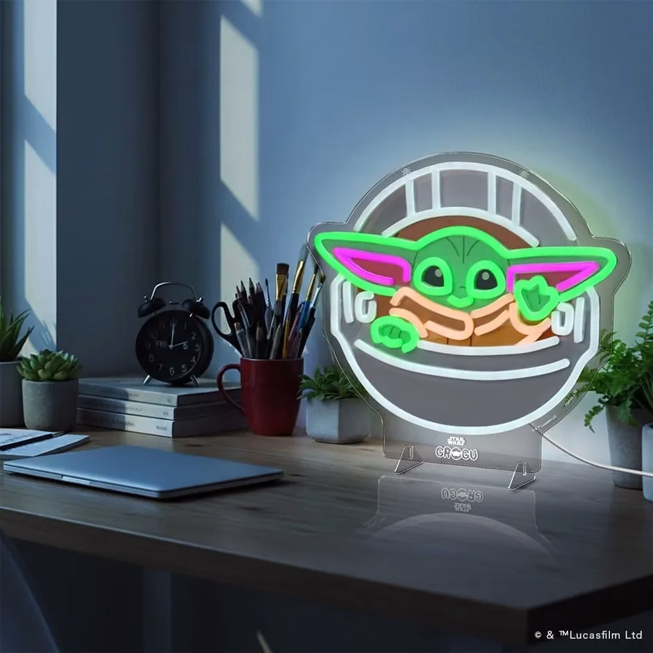 背面、壁掛けフック